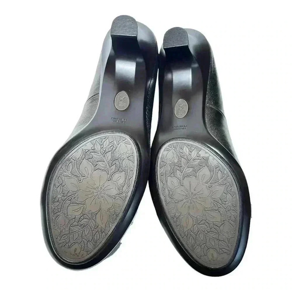 Sofft Women's Size 9.5 Copper Brown Metallic Leather  2”Heels Preowned - Picture 7 of 8